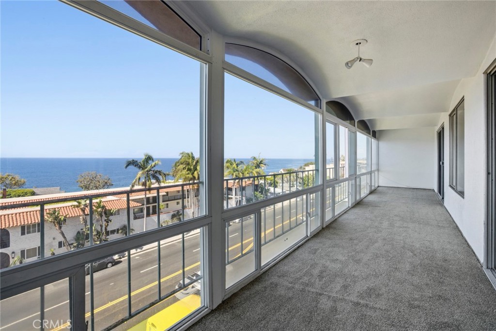 240 Moss Street 8