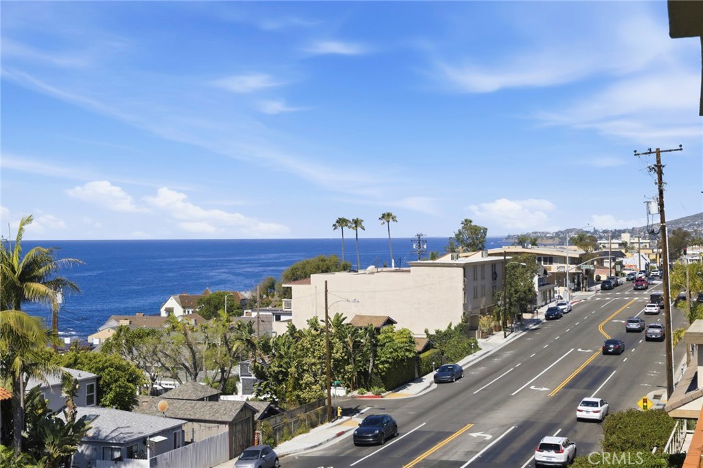 240 Moss Street 8