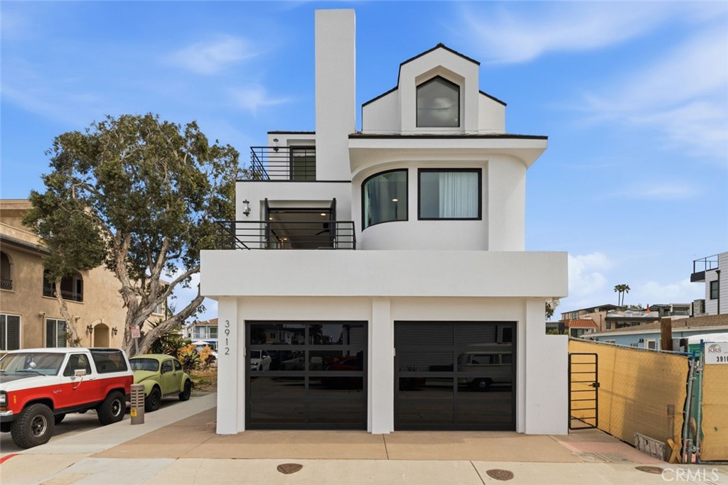 3912 River Ave
