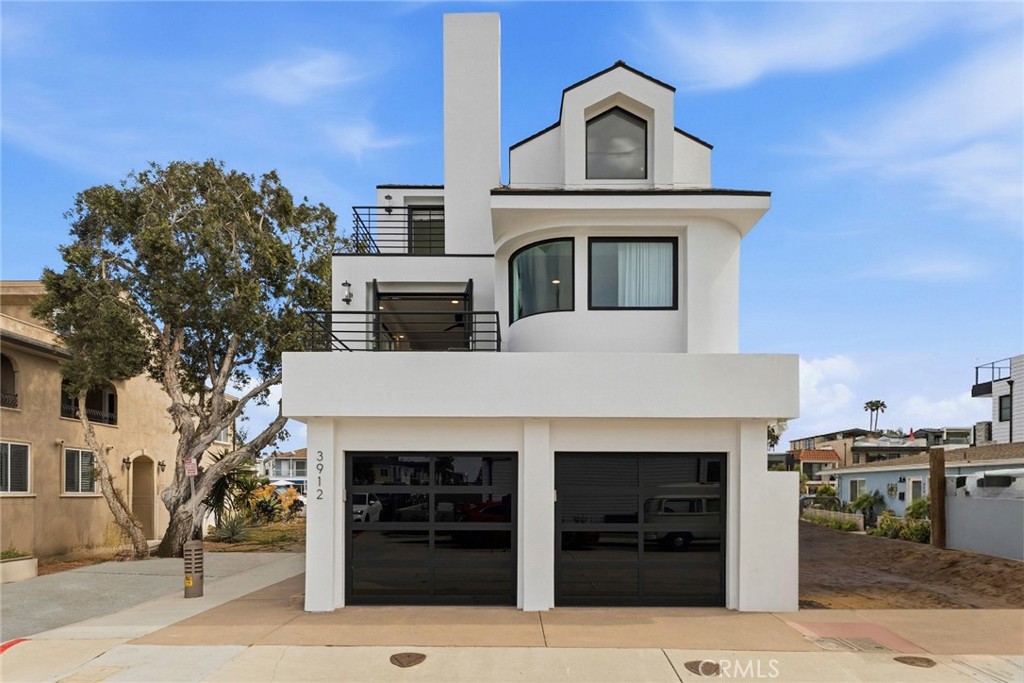 3912 River Ave
