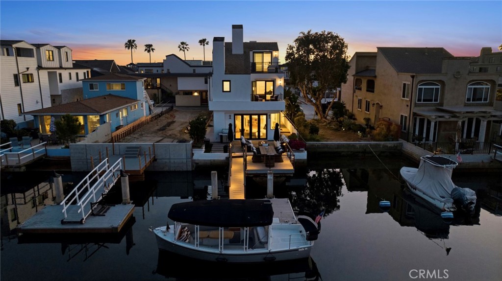 3912 River Ave