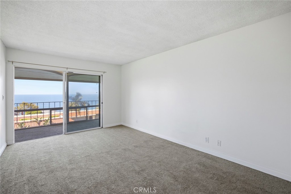 240 Moss Street 8
