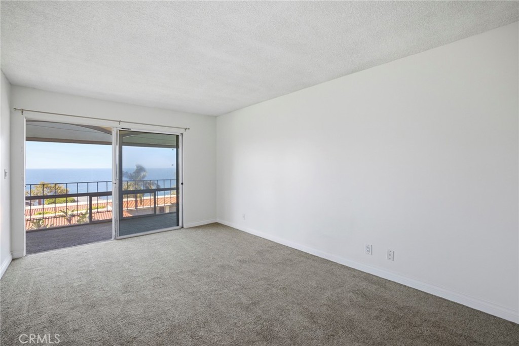 240 Moss Street 8