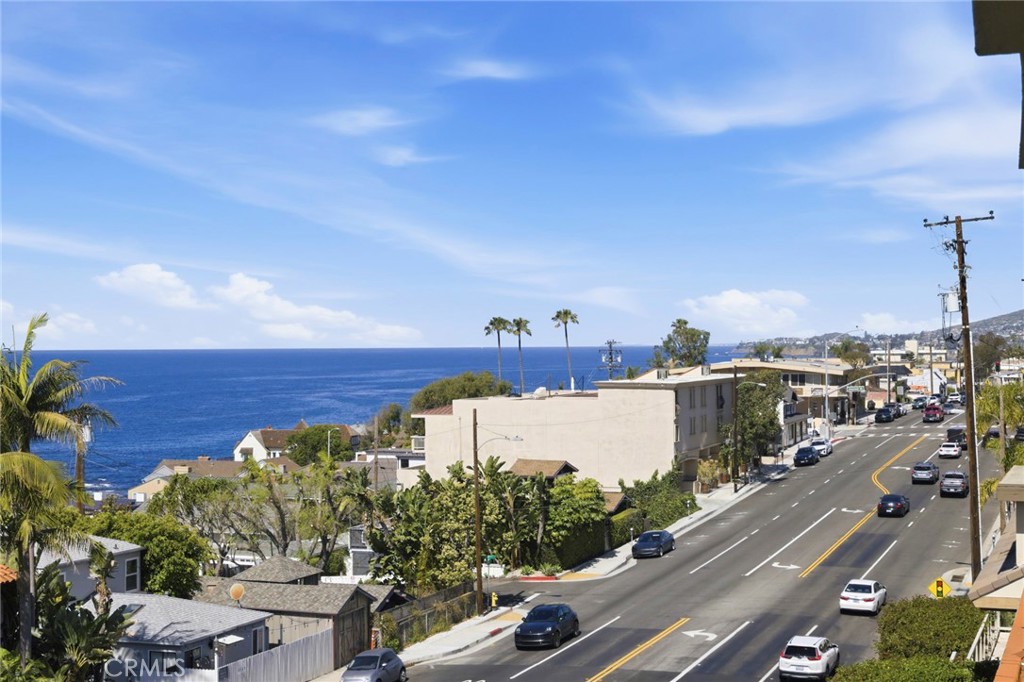 240 Moss Street 8
