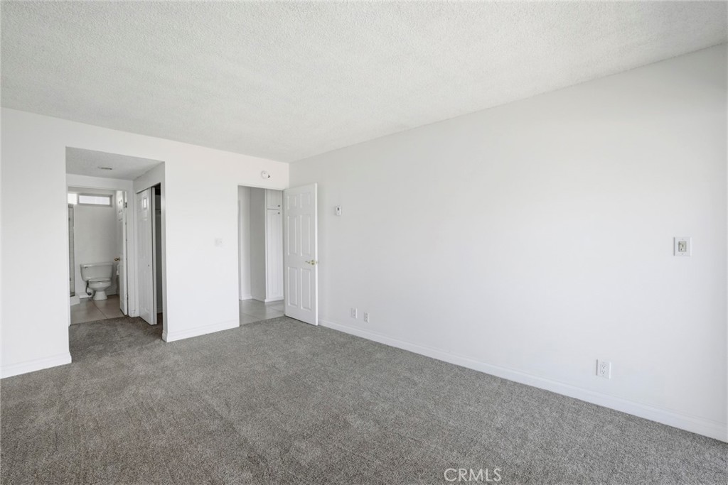 240 Moss Street 8