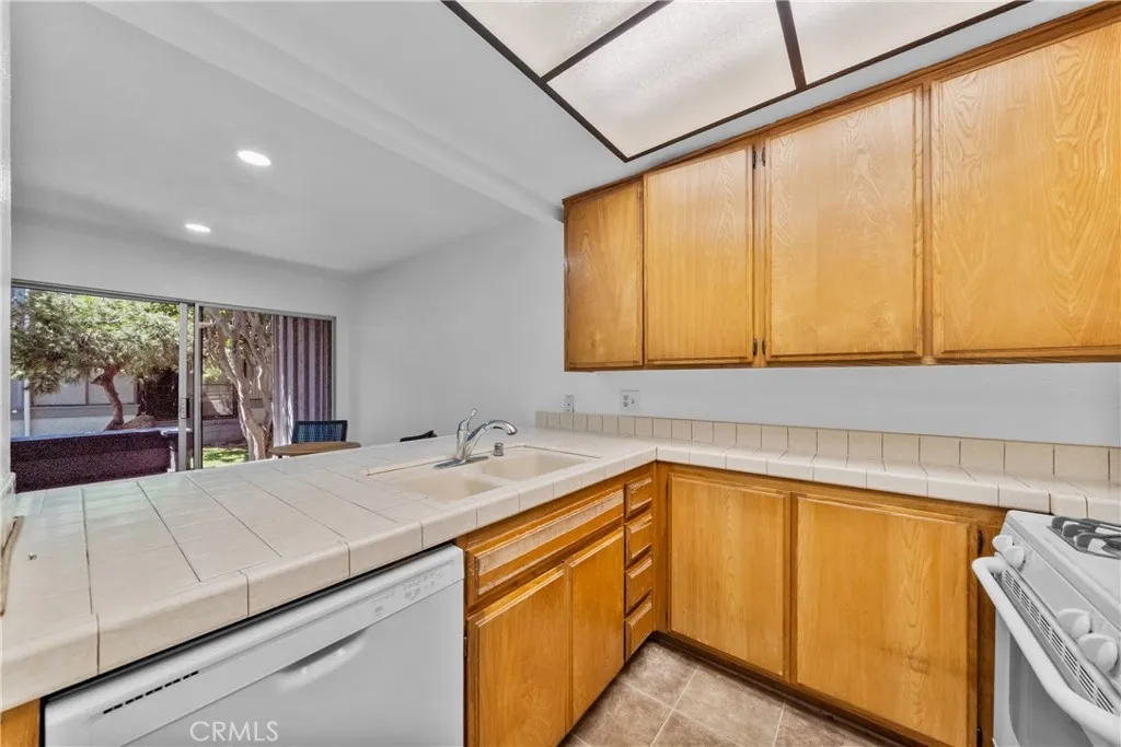 16932 Pacific Coast Highway Unit 102