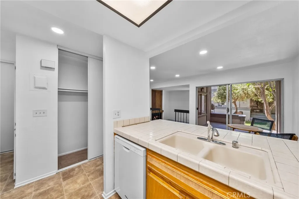 16932 Pacific Coast Highway Unit 102