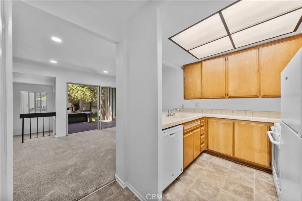16932 Pacific Coast Highway Unit 102
