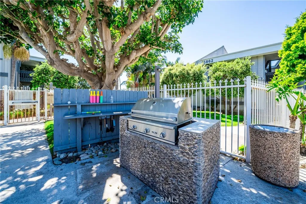 16932 Pacific Coast Highway Unit 102