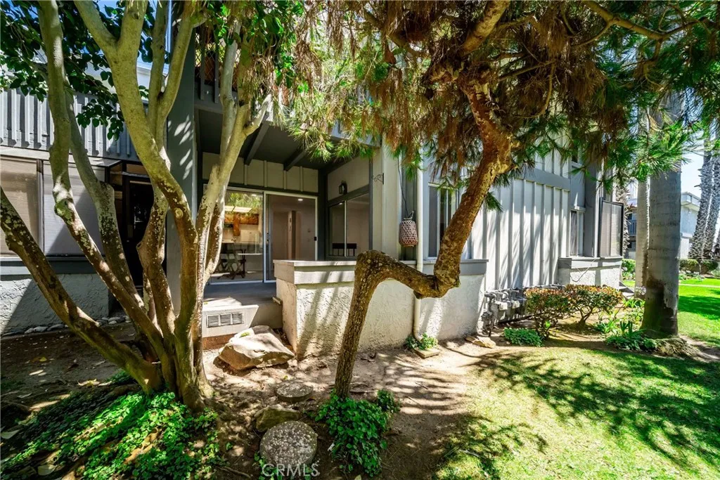 16932 Pacific Coast Highway Unit 102