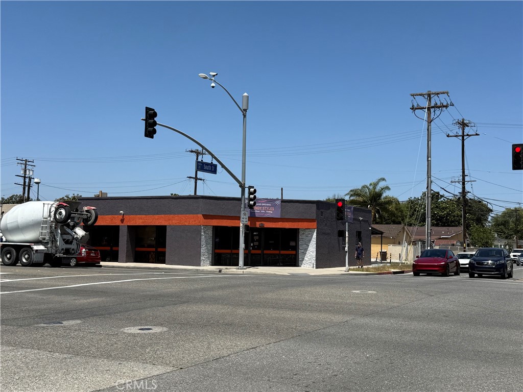 724 726 S Anaheim