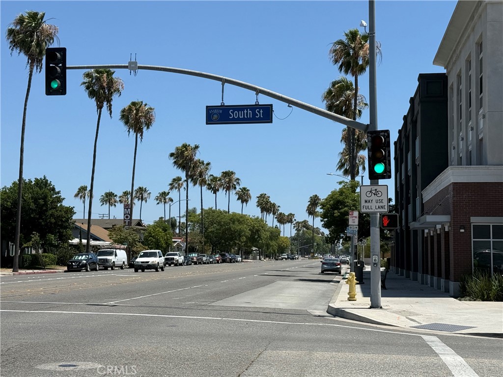 724 726 S Anaheim