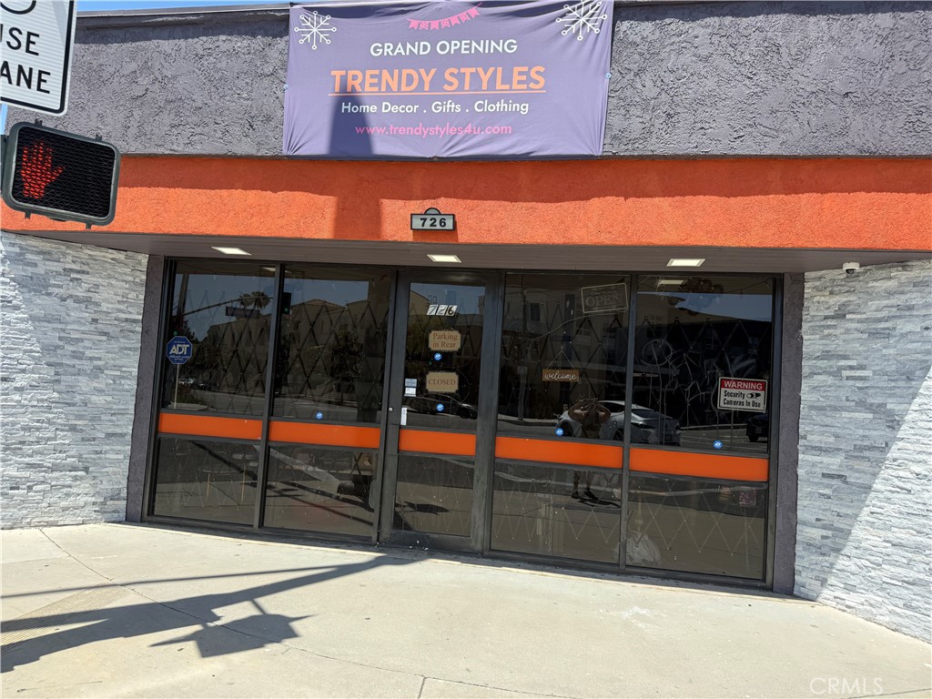 724 726 S Anaheim
