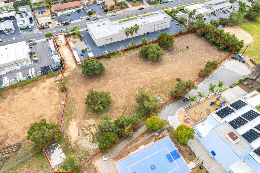 528 E Alvarado Street