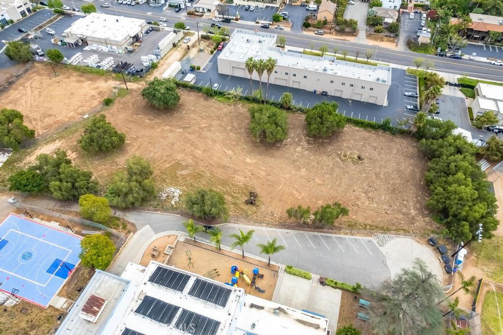 528 E Alvarado Street