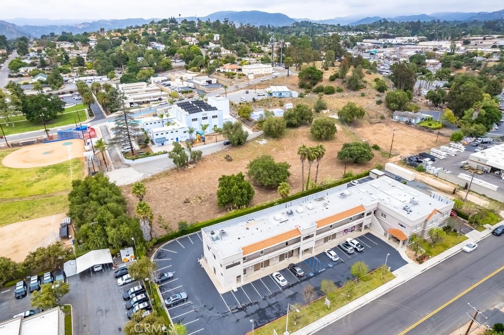 528 E Alvarado Street