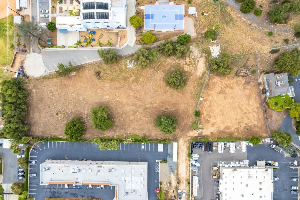 528 E Alvarado Street