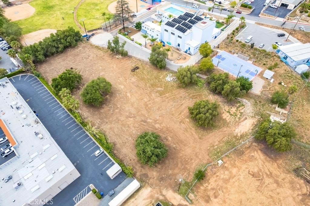 528 E Alvarado Street