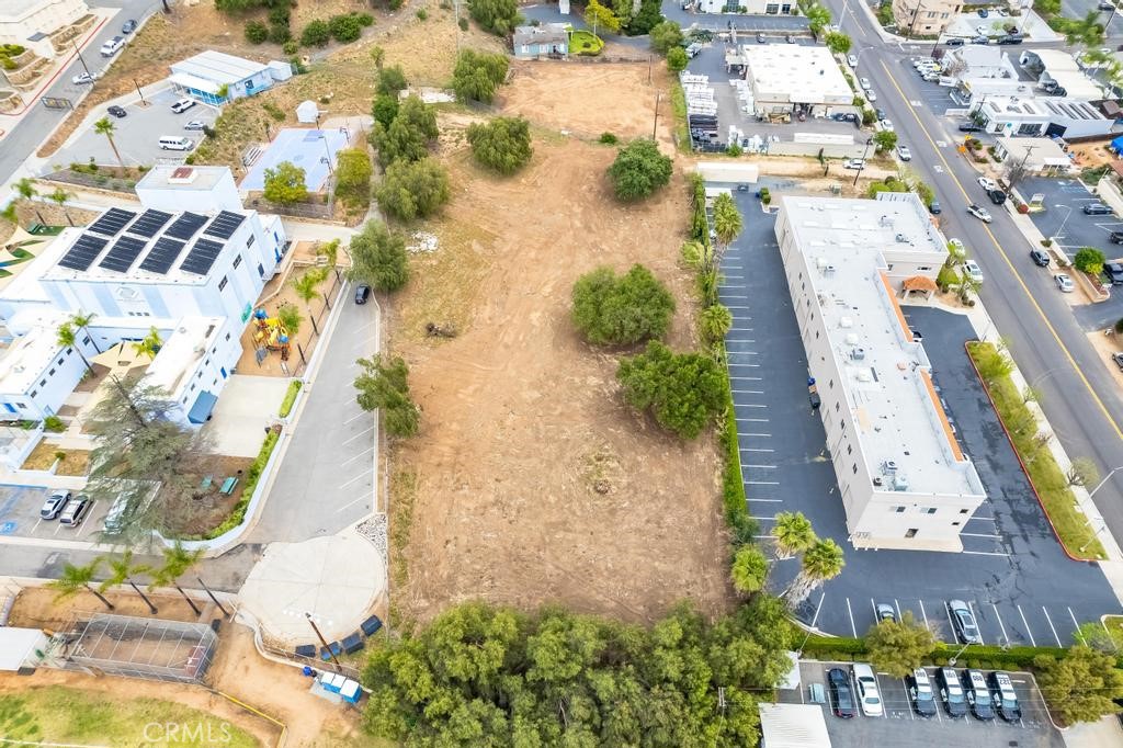 528 E Alvarado Street