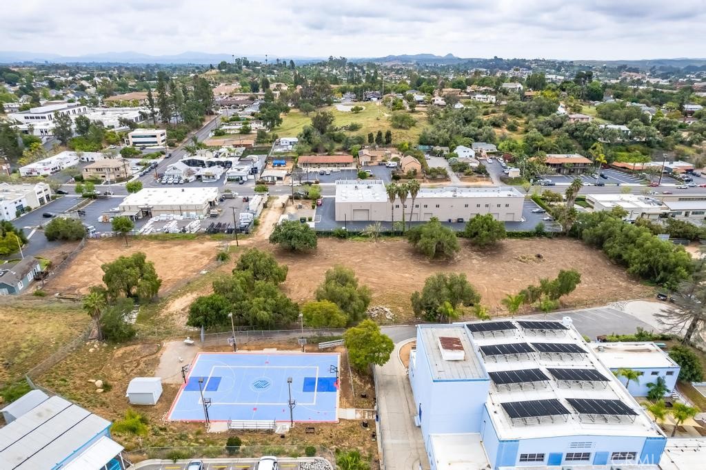 528 E Alvarado Street