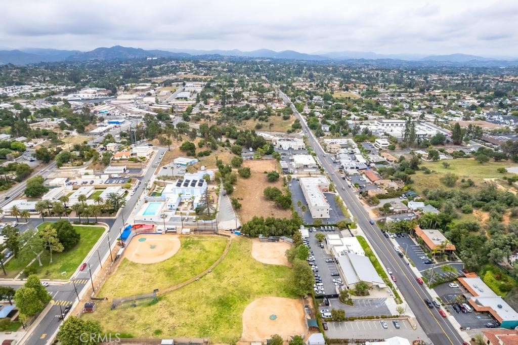 528 E Alvarado Street