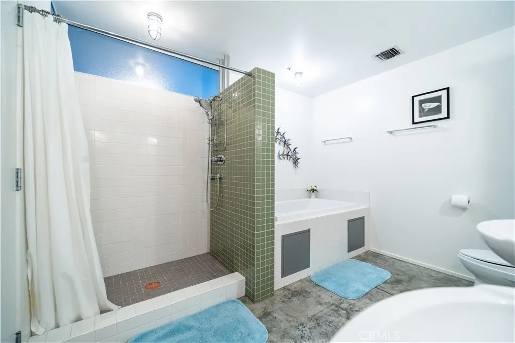 115 W 4th Street # 410
