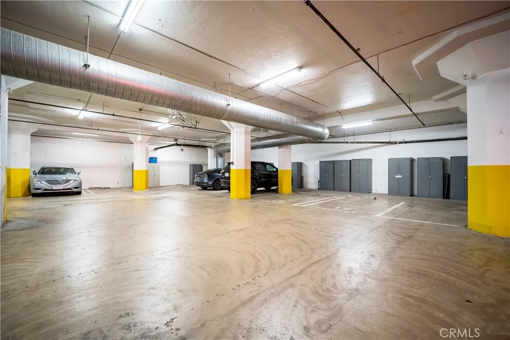 115 W 4th Street # 410