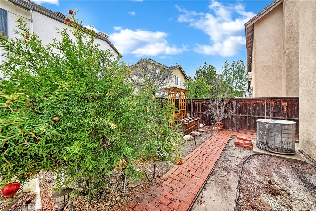 12912 Glendon Place