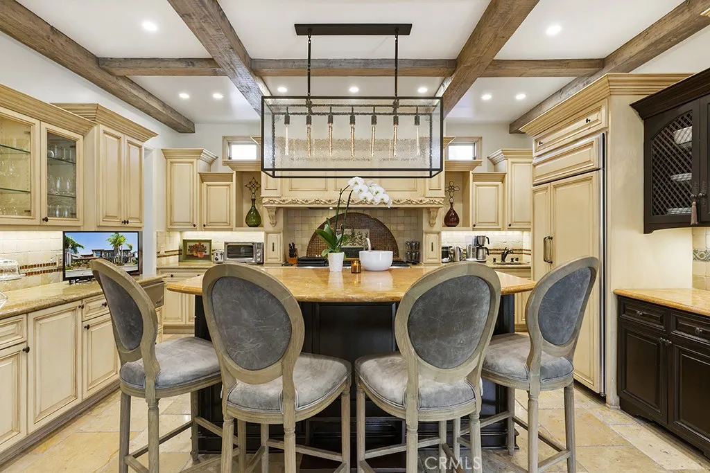 30 Savona Walk