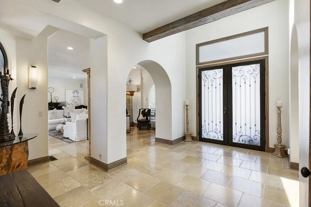 30 Savona Walk
