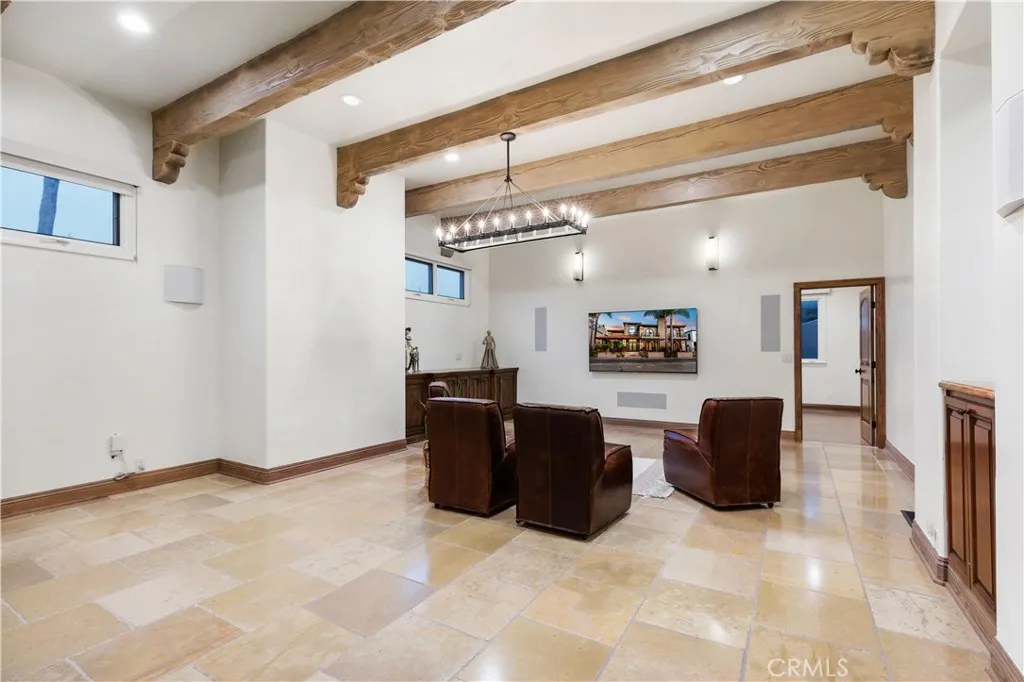 30 Savona Walk