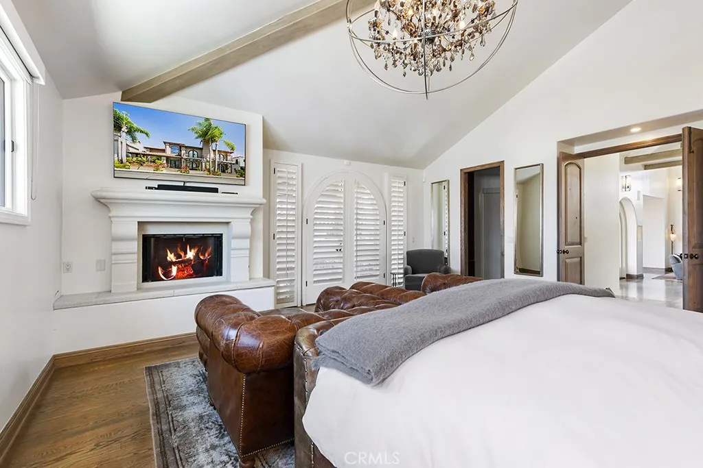 30 Savona Walk