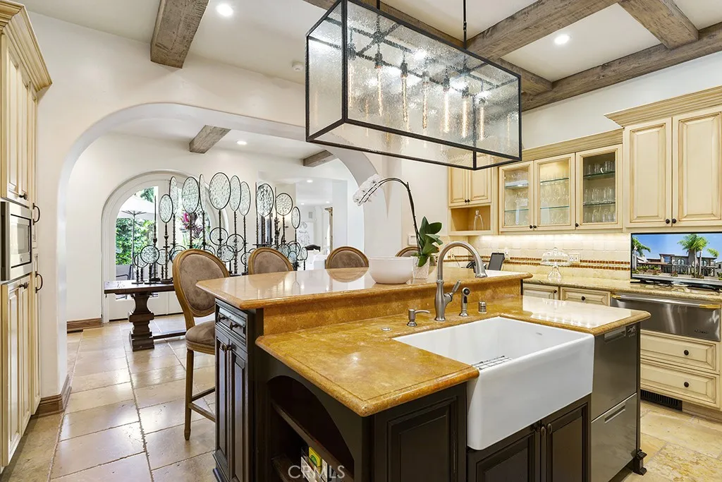 30 Savona Walk