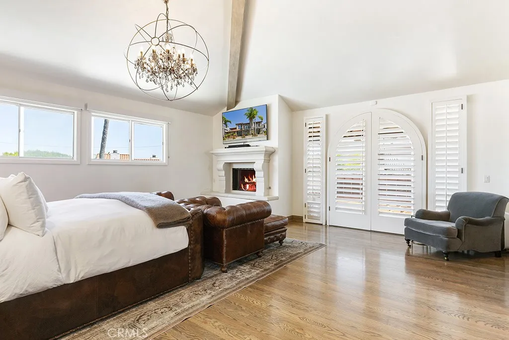30 Savona Walk