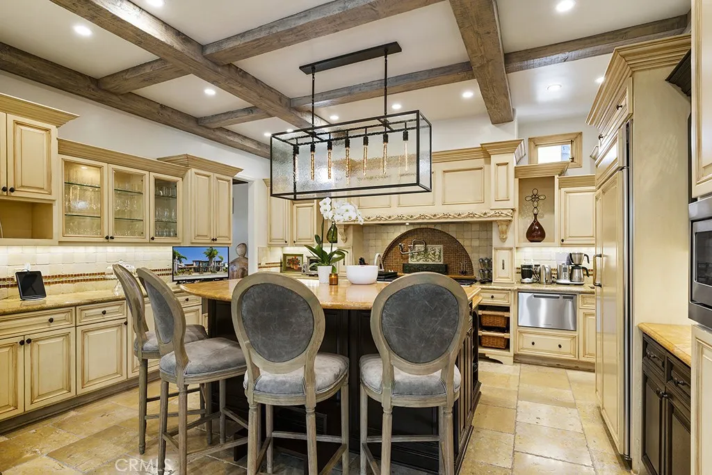 30 Savona Walk