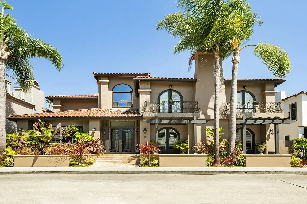 30 Savona Walk