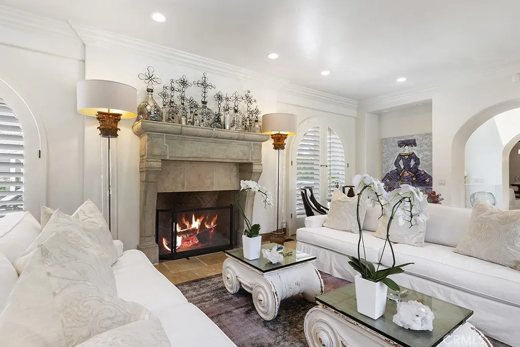 30 Savona Walk