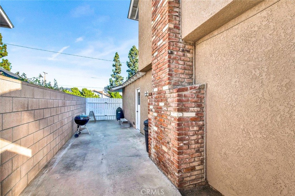 17799 Magnolia Street