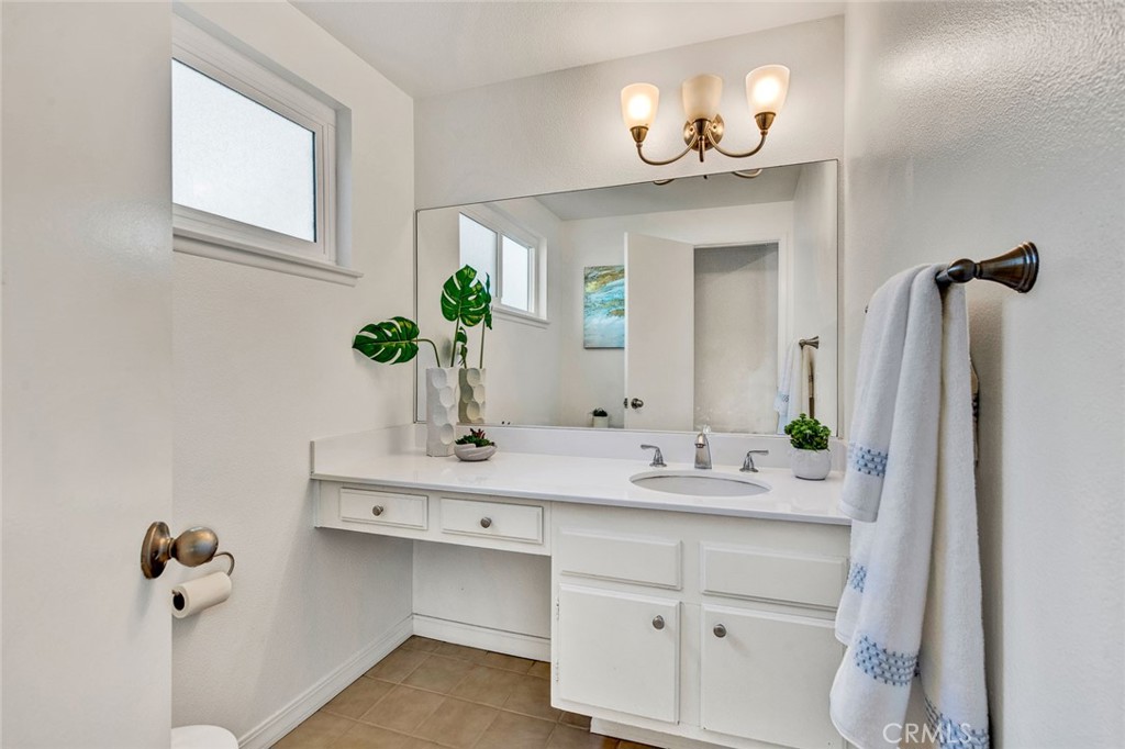 16285 Sycamore Street