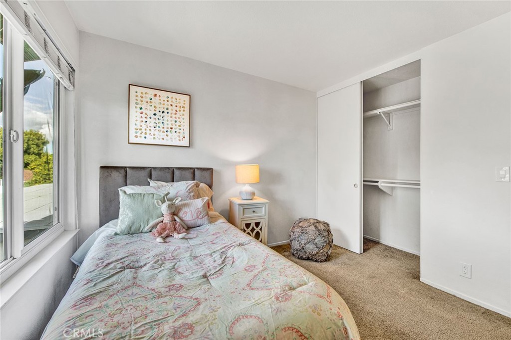 16285 Sycamore Street