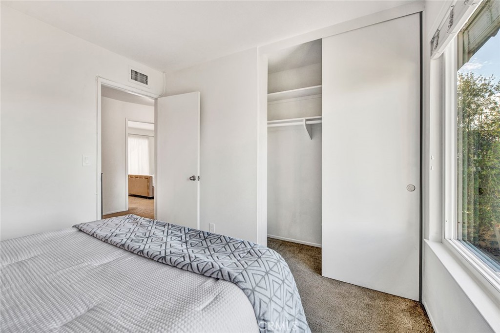 16285 Sycamore Street