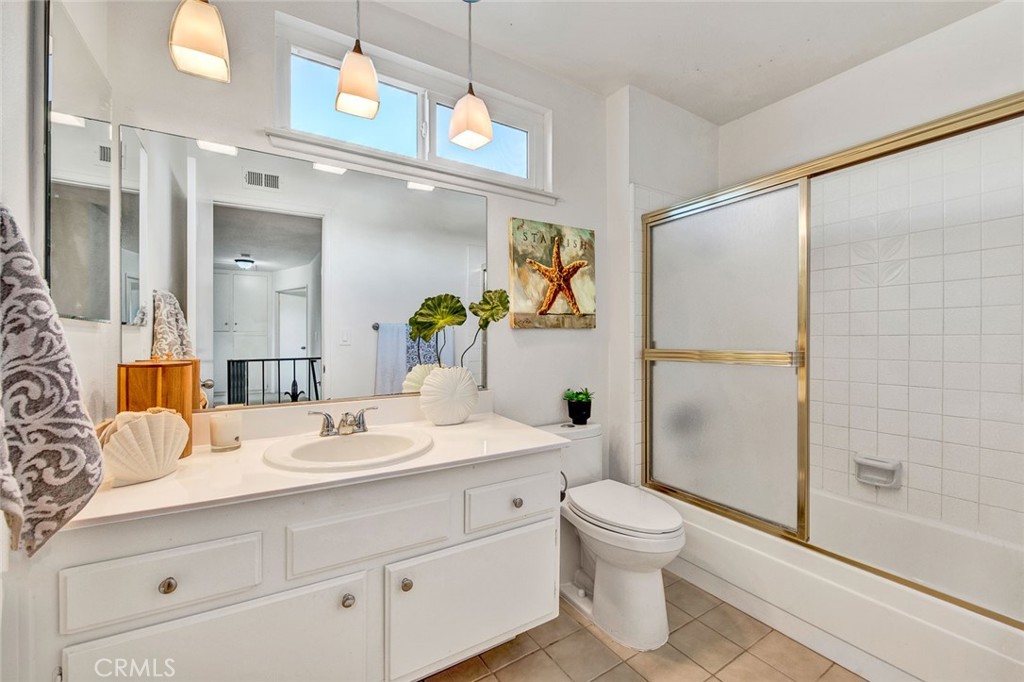 16285 Sycamore Street