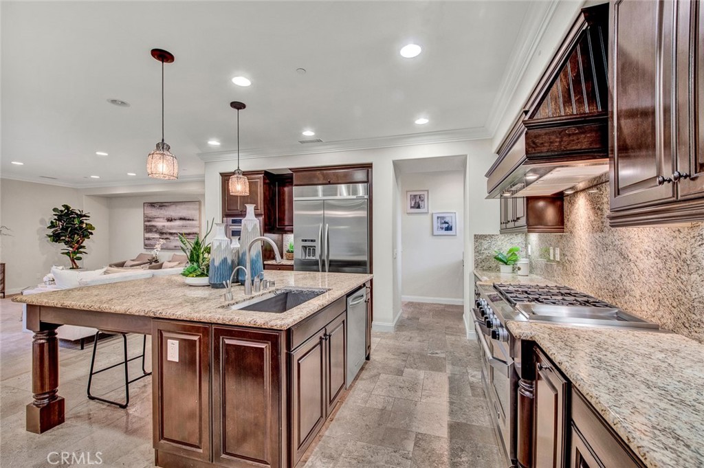 8410 Hibiscus Cir