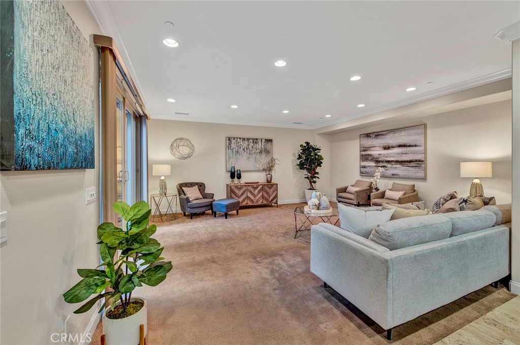 8410 Hibiscus Cir