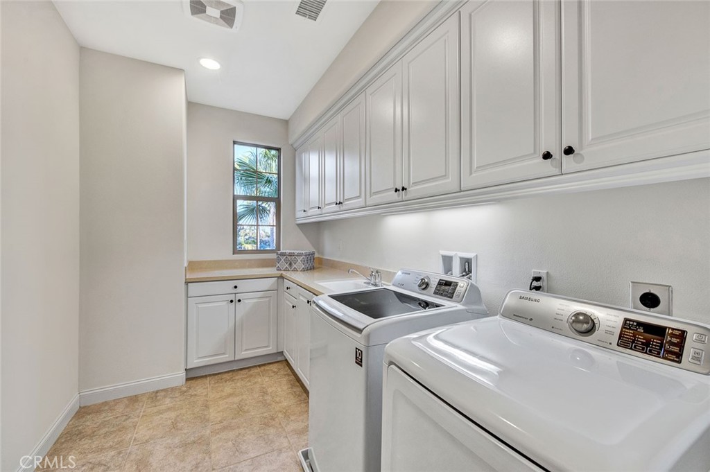 8410 Hibiscus Cir