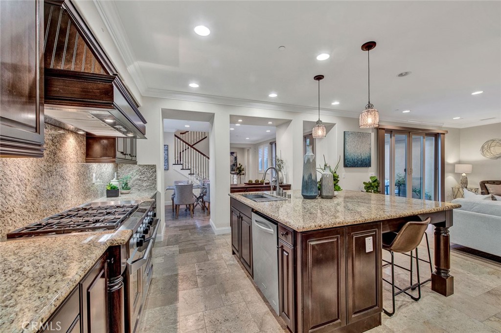 8410 Hibiscus Cir