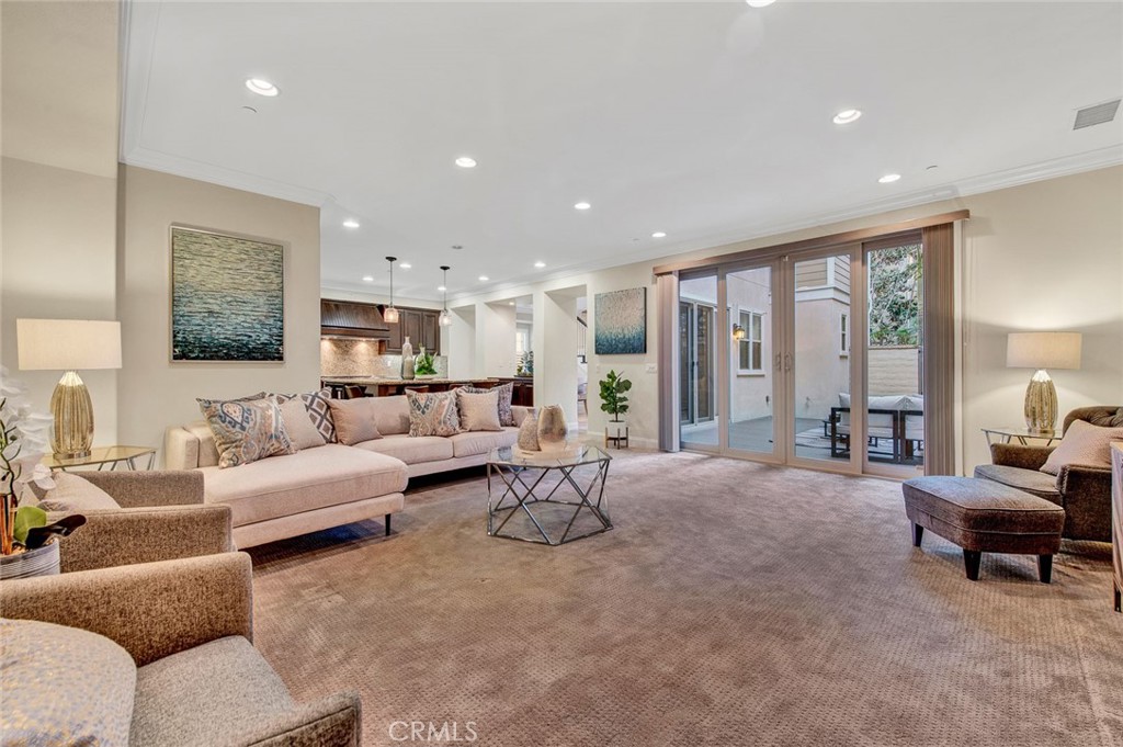 8410 Hibiscus Cir