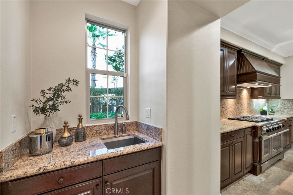 8410 Hibiscus Cir