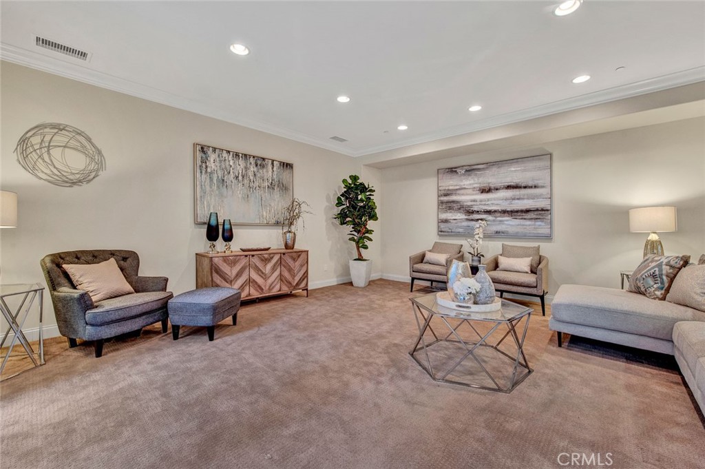 8410 Hibiscus Cir