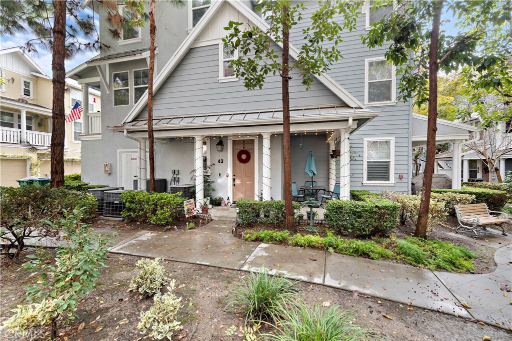 43 Hinterland Way